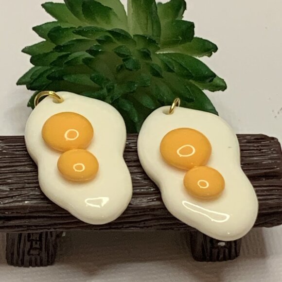 Egg Earring, Funny Food Earring, Gift Idea, Egg Jewelry, Fried Egg Earring, Eggs - Picture 6 of 6